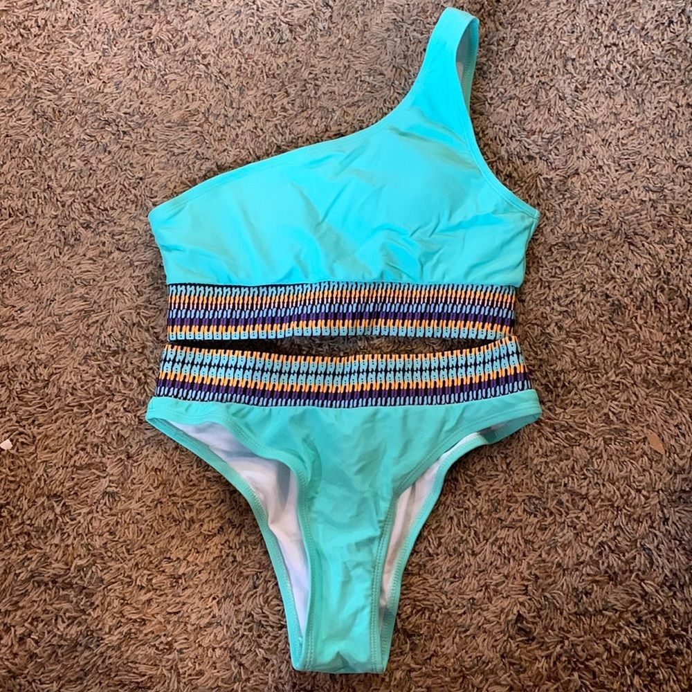 Women’s Junior’s Sporty Teal Turquoise Geo Contrast Hem Swimsuit Bikini Top S